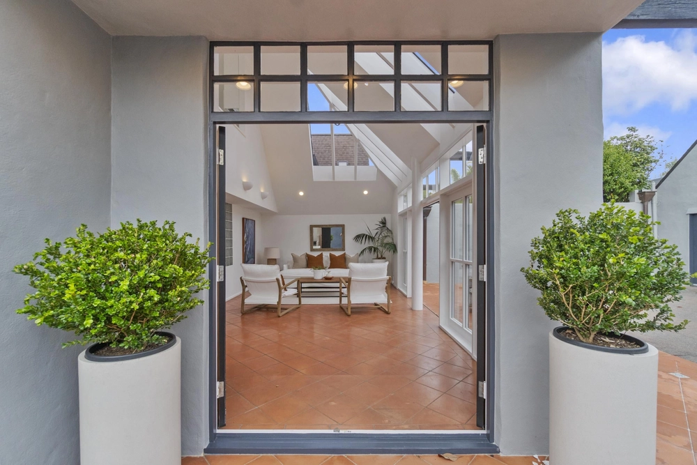 Photos of 13 Mamie Street