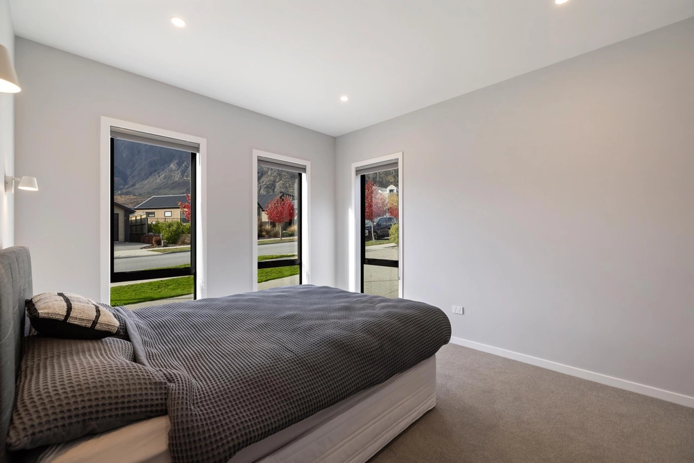Photos of 11 Coopworth Road, Hanley's Farm