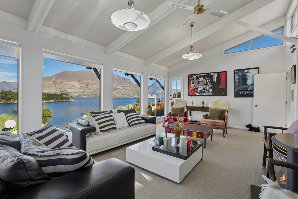 Photos of 19 Hobart Street