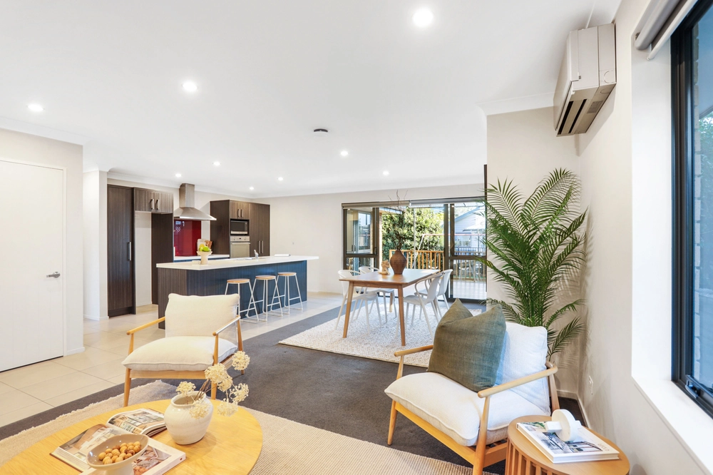Photos of 16b Kinross Street
