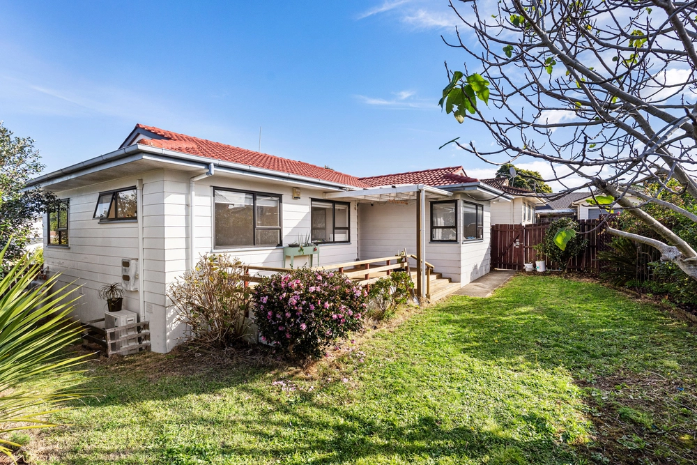 Photos of 1/6 James Walter Place