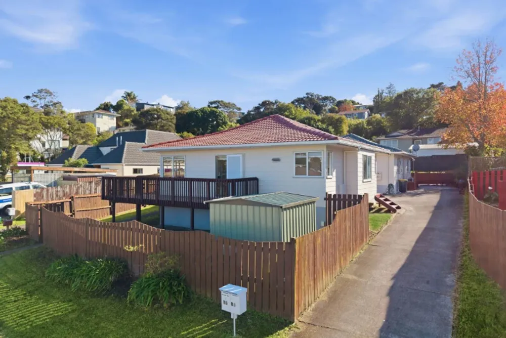 Photos of 1/17 Lambrown Drive