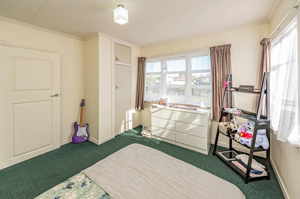 Photos of 4 and 4A Kells Avenue