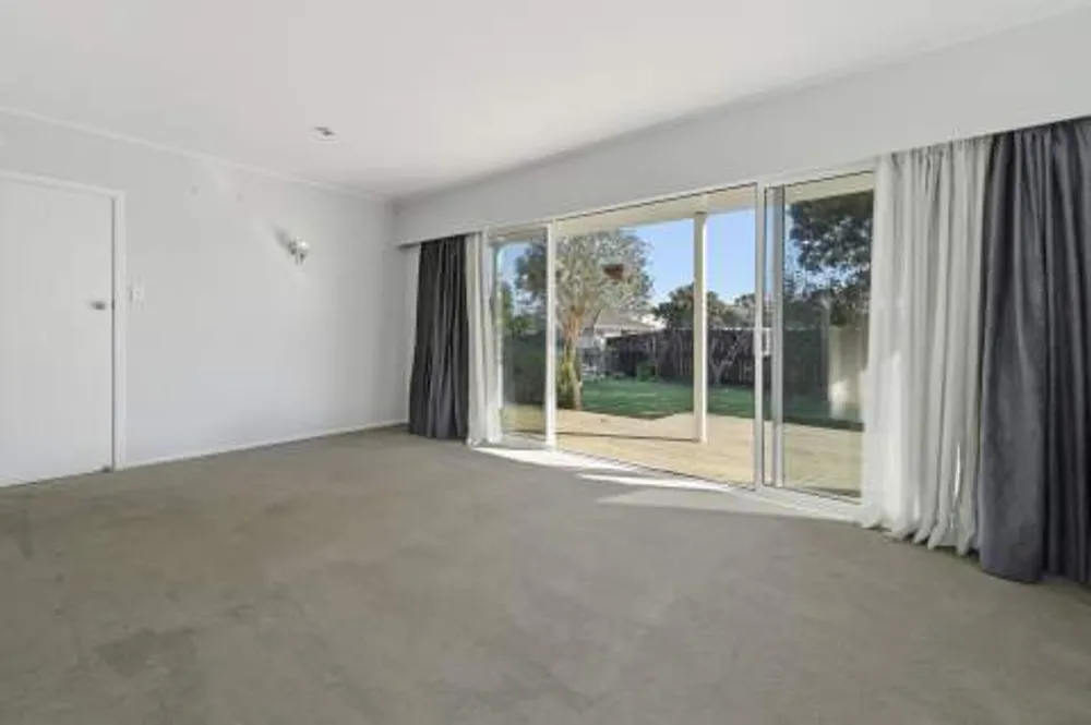Photos of 423 Maungatapu Road