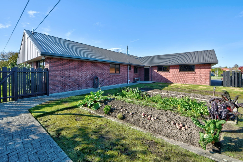 Photos of 3 Raeburn Place