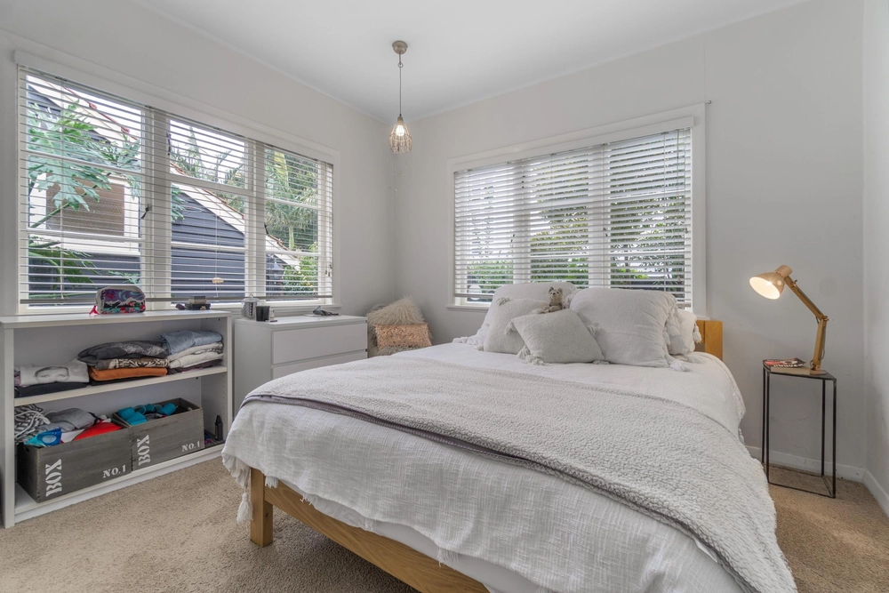 Photos of 133 Coates Avenue