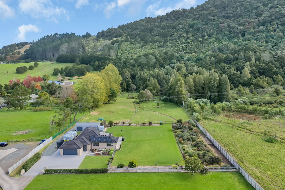 Photos of 36 Layby Lane