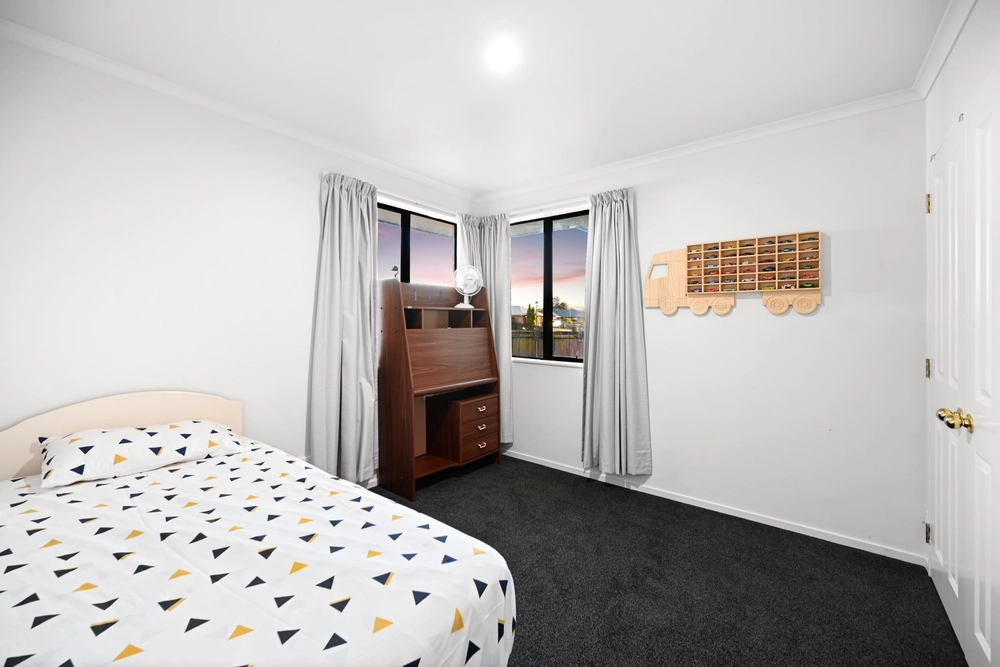 Photos of 9 Wembley Close
