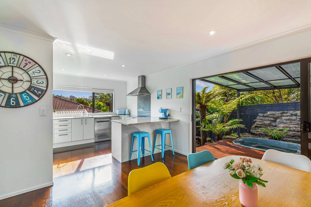 Photos of 33 taipari road te