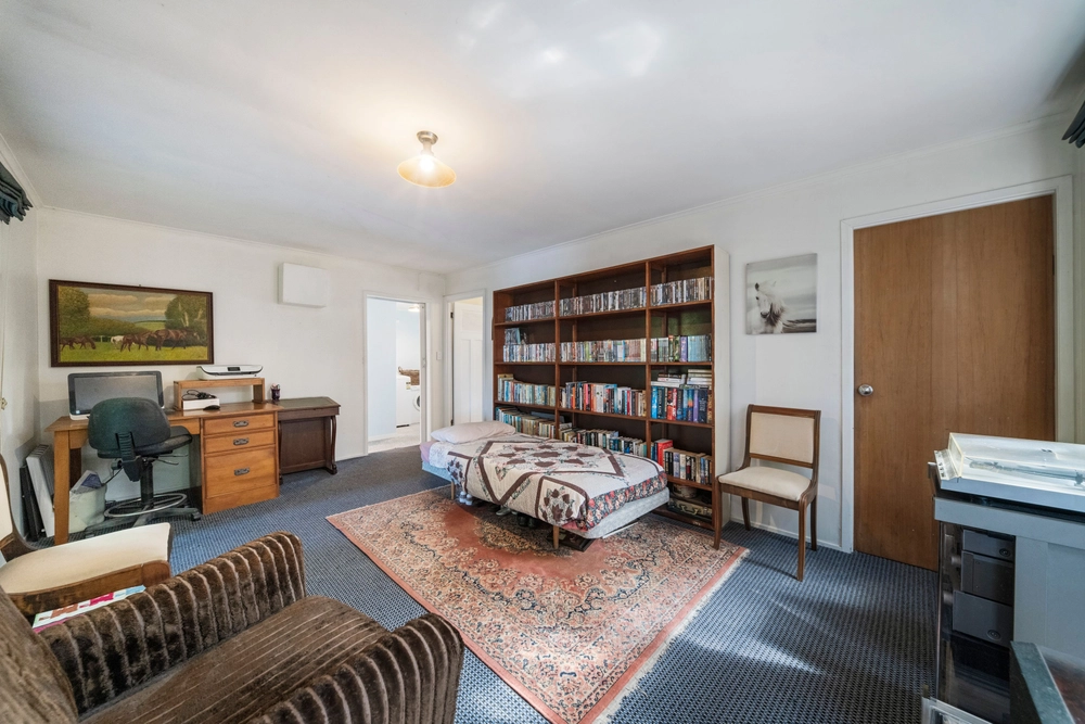 Photos of 136 Opanuku Road