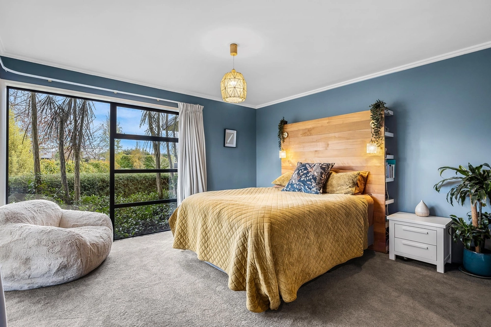 Photos of 18 Warwick Road