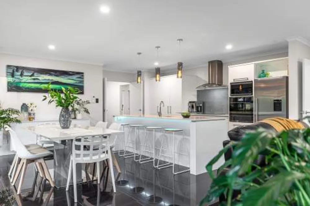 Photos of 1 Royal Ascot Drive