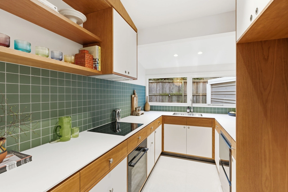 Photos of 21 Gunns Crescent