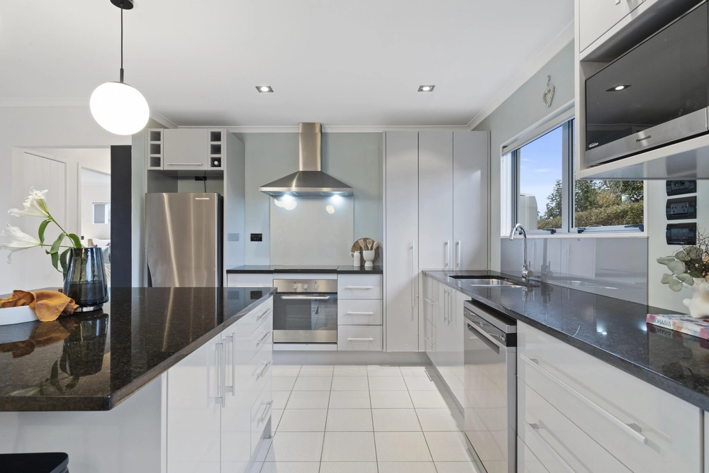 Photos of 54A George Crescent