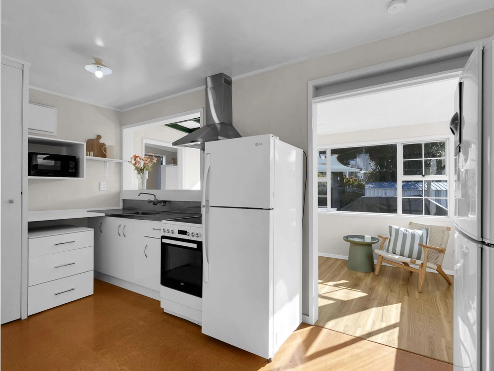 Photos of 42B Wallis Street