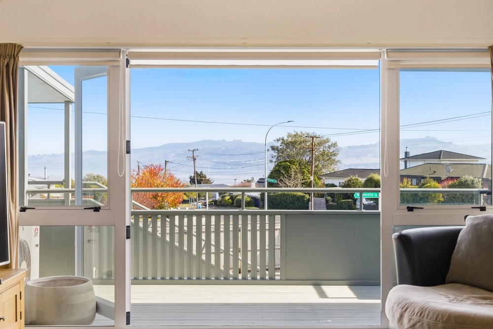 Photos of 42 Ngamotu Road