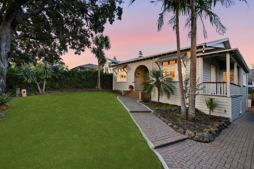 Photos of 22 Ashton Road
