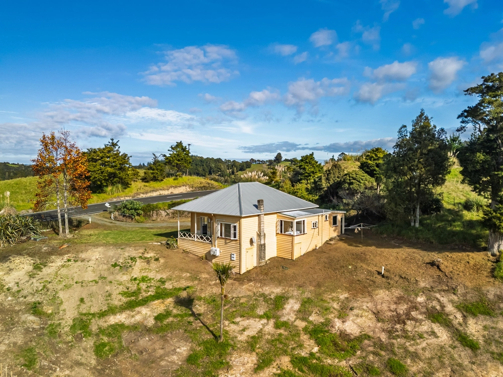 Photos of 544 West Coast Road