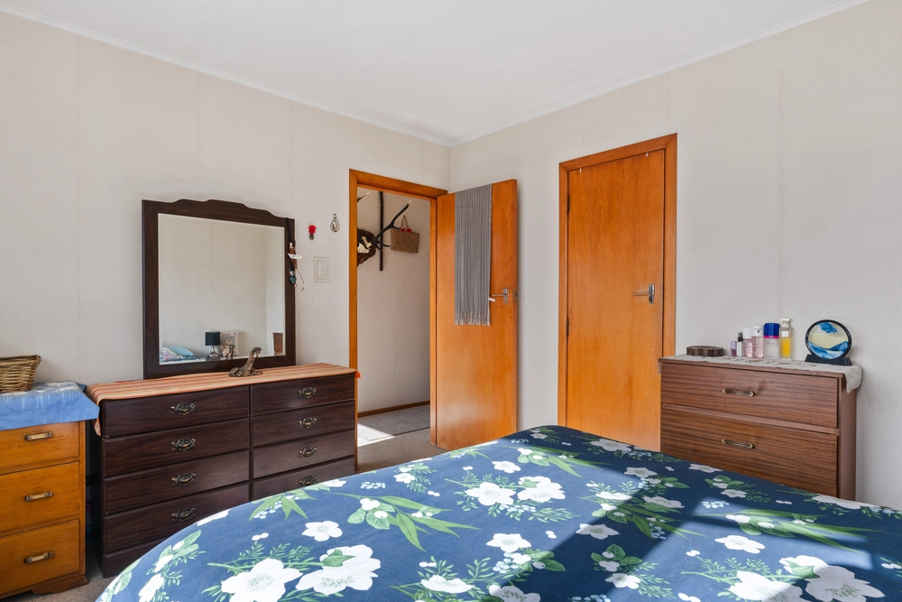 Photos of 21 Ropata Street