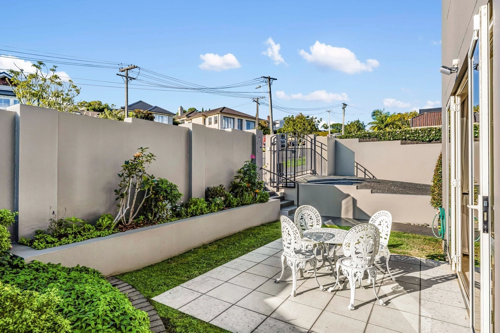 Photos of 15 Kenny Road