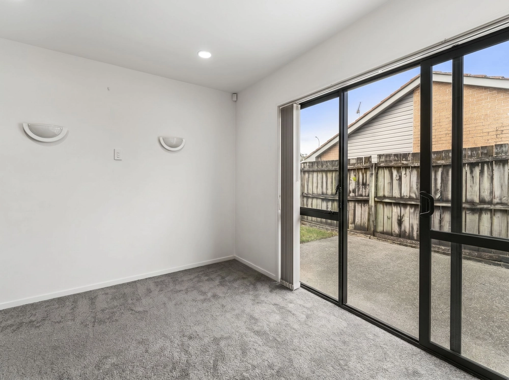 Photos of 2/124 Alfriston Road