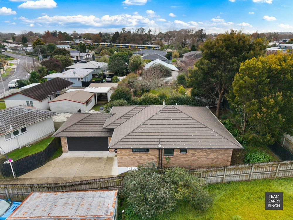 Photos of 44A Greenhaven Avenue
