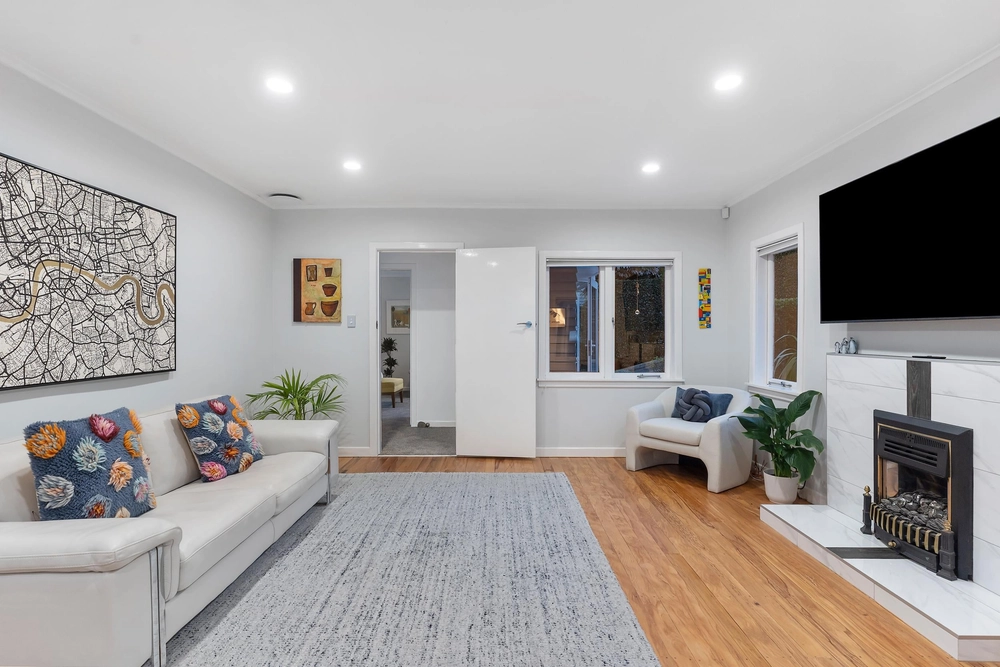Photos of 10 Forfar Road