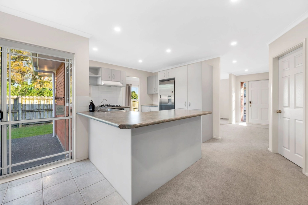 Photos of 2/32 Glanworth Place