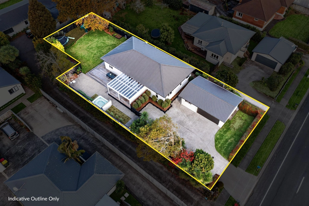 Photos of 9 Woodhouse Road
