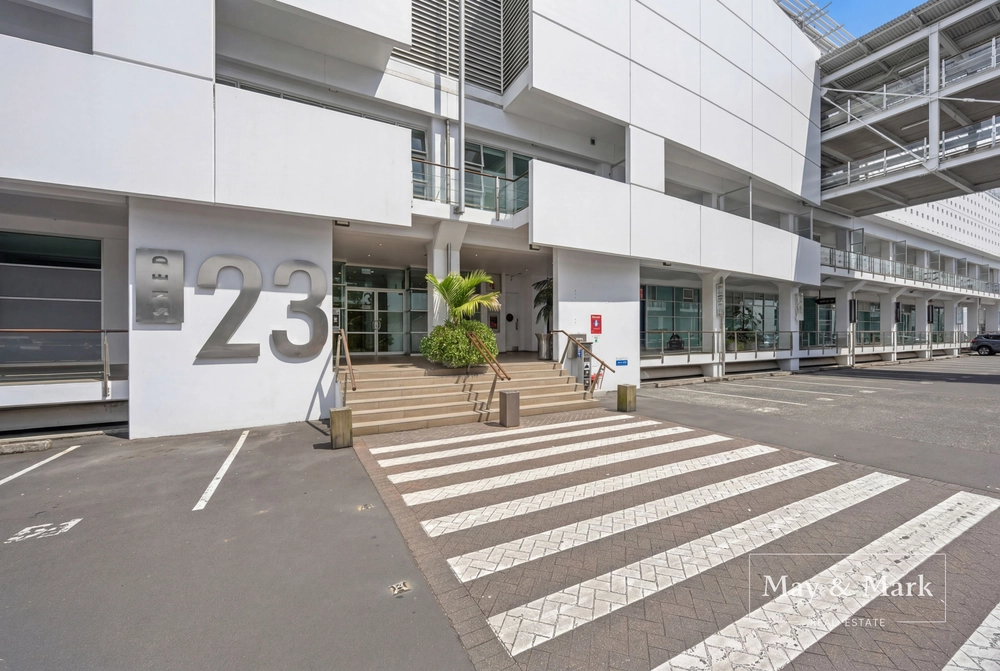 Photos of 145 Quay Street