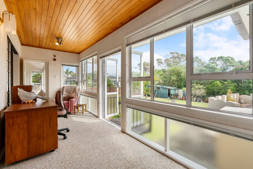 Photos of 12 Howlett Street
