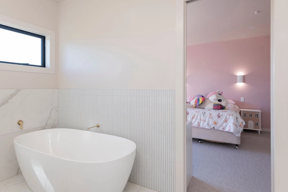 Photos of 600 Back Ormond Road