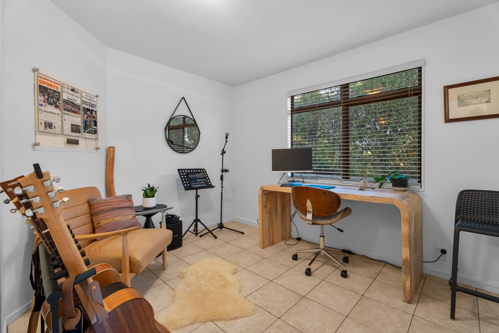 Photos of 68 Queens Drive