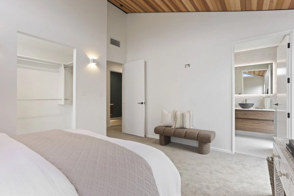 Photos of 2 Cathie Street