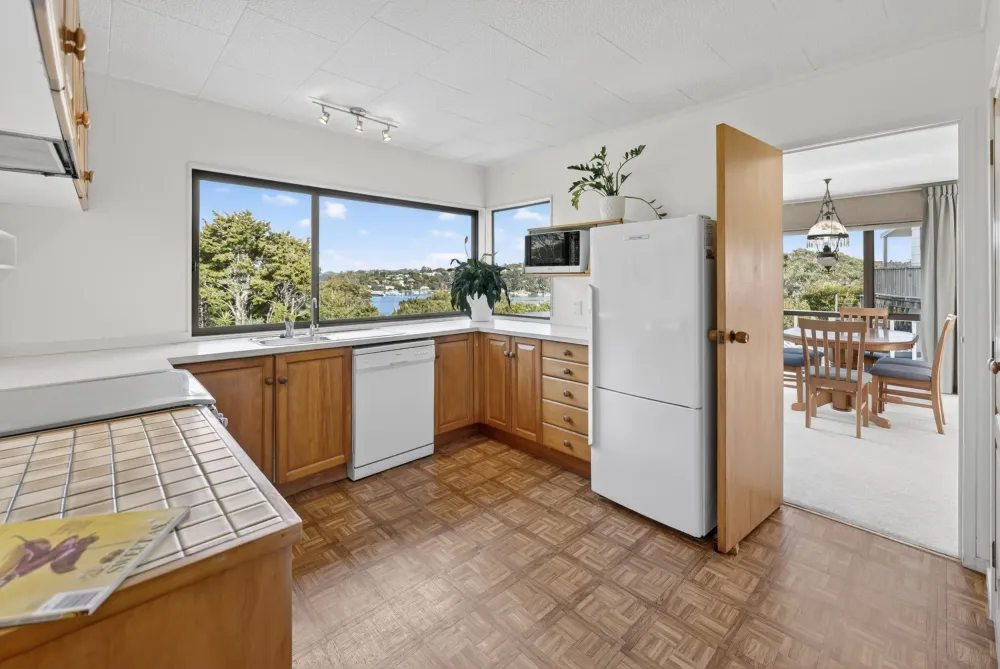 Photos of 28 Tirairaka Terrace
