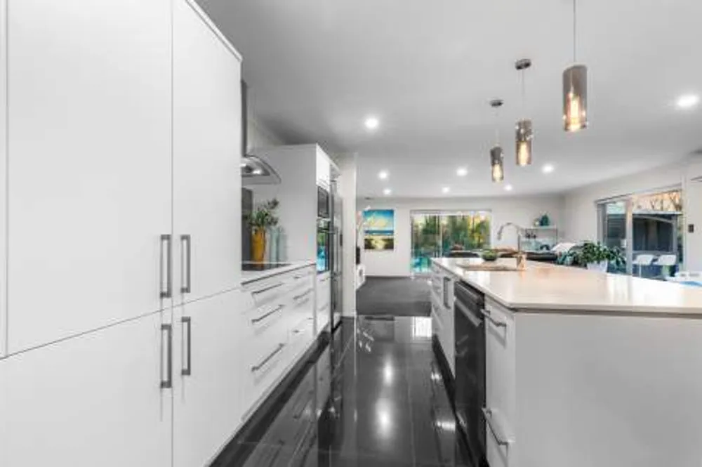 Photos of 1 Royal Ascot Drive