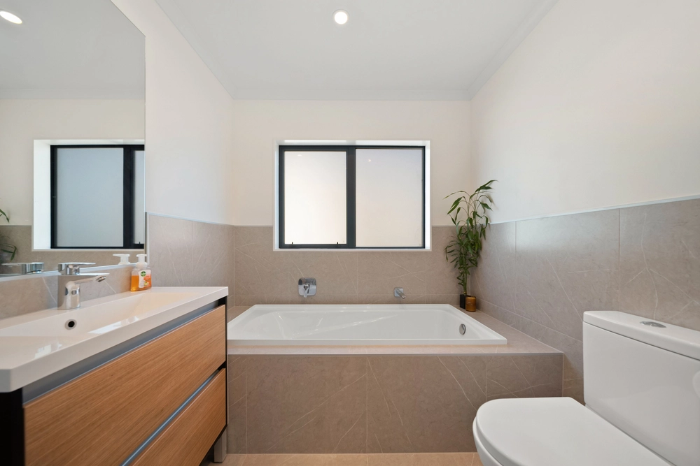 Photos of 9 Vincent McGrath Crescent