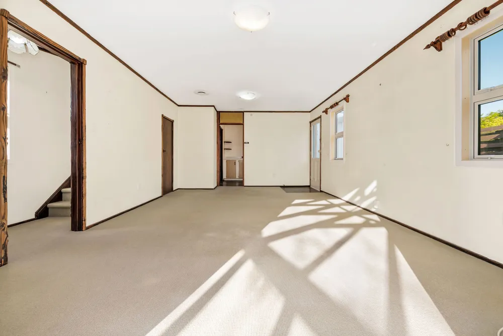 Photos of 1/85 Meadway