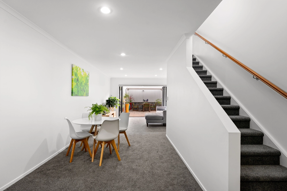 Photos of 19G Vause Street