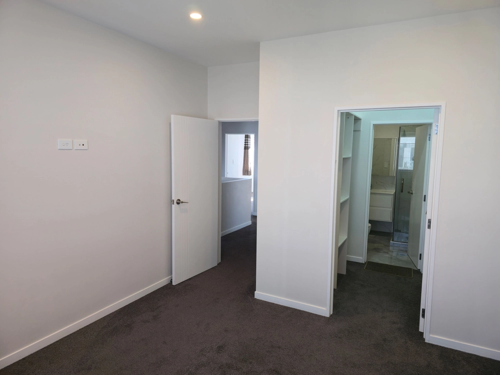 Photos of 24 Moho Lane