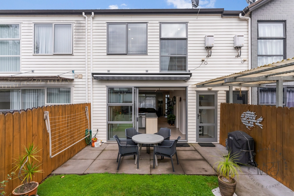 Photos of 31 McGinty Street