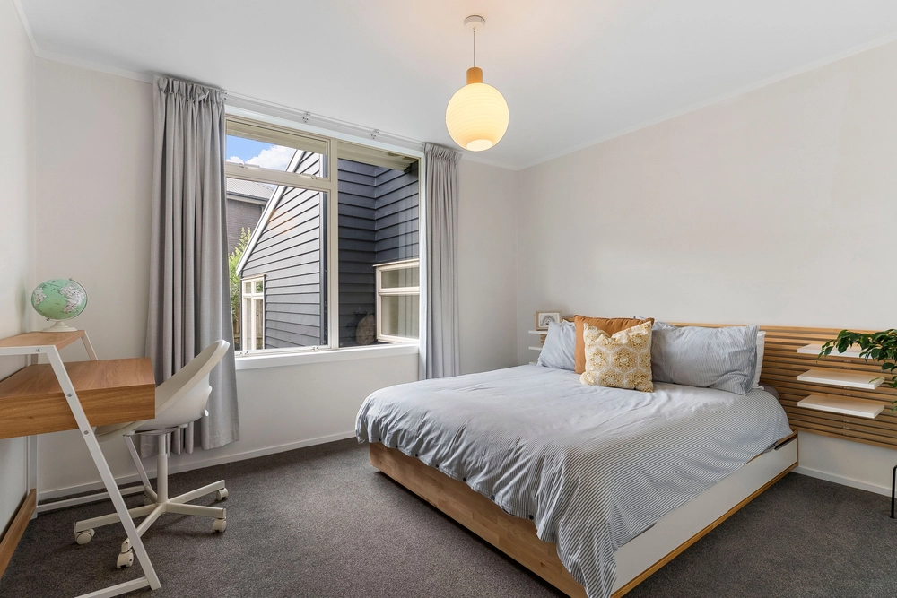 Photos of 4 Lyndhurst Street