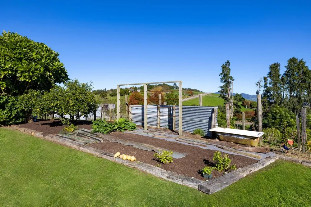 Photos of Unit 3, 957 Taotaoroa Road