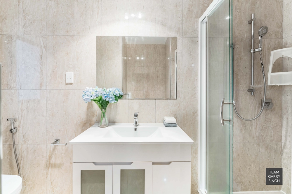 Photos of 12A Berwyn Avenue