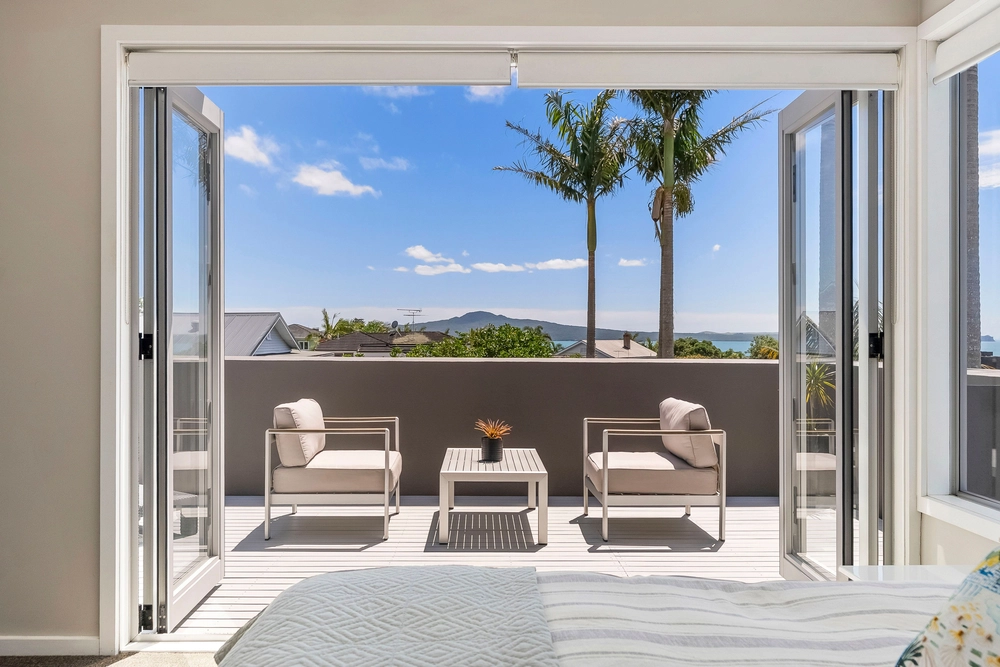 Photos of 8 Rawhitiroa Road