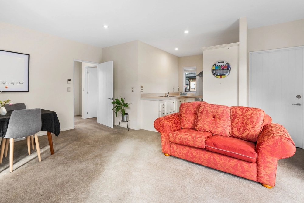 Photos of 372 Yaldhurst Road