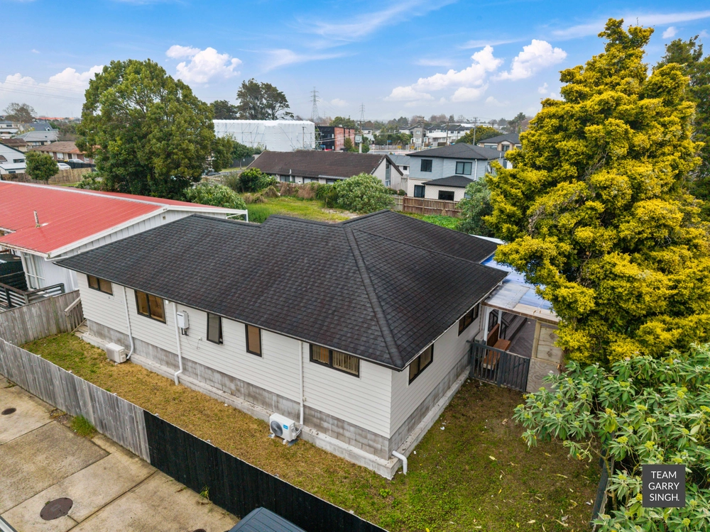 Photos of 12A Berwyn Avenue