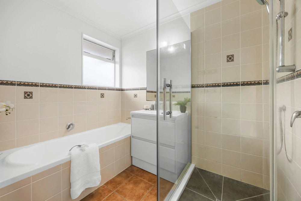 Photos of 553 Chapel Road