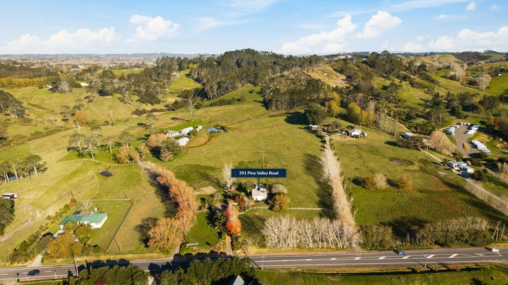 Photos of 391 Pine Valley Road