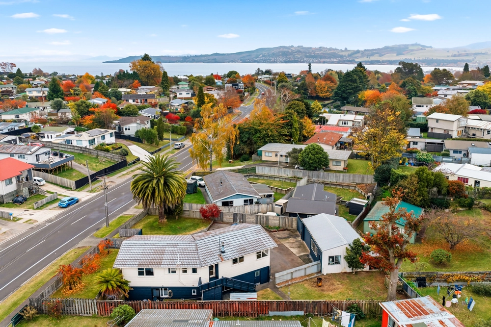 Photos of 102 Taharepa Road